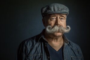 顔脱毛を希望する男性におすすめのほほのケア方法は？
